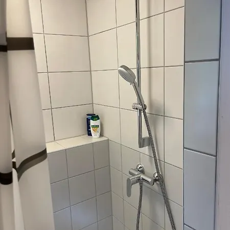 4 Betten In 3-zimmer-wohnung Mit Wlan Tv Und Garten Apartment Schwieberdingen